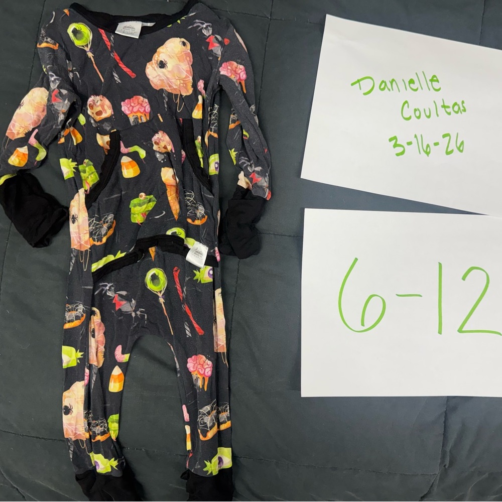 Black Halloween Candy Print Baby One-Piece Romper